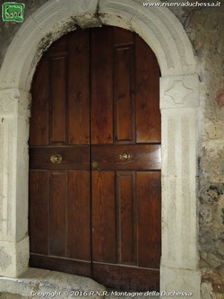 Castelmenardo, portale