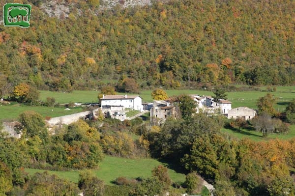 9. Il borgo di cartore dalla Croce, immagine ravvicinata